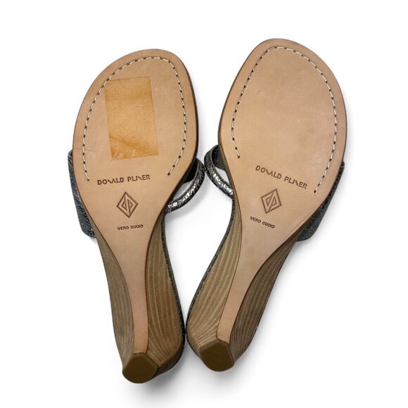 DONALD PLINER Vimm Pebbled Slip-on Mid Heel, Metallic Light Taupe, Sz 7, NEW - Picture 9 of 12